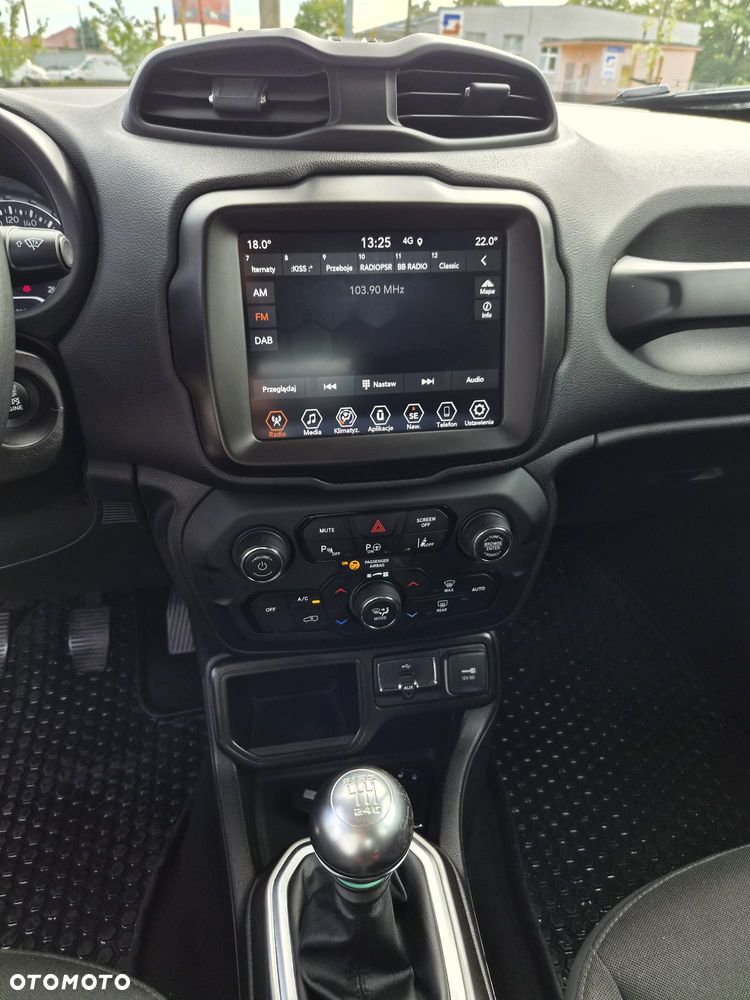 Jeep Renegade - 16