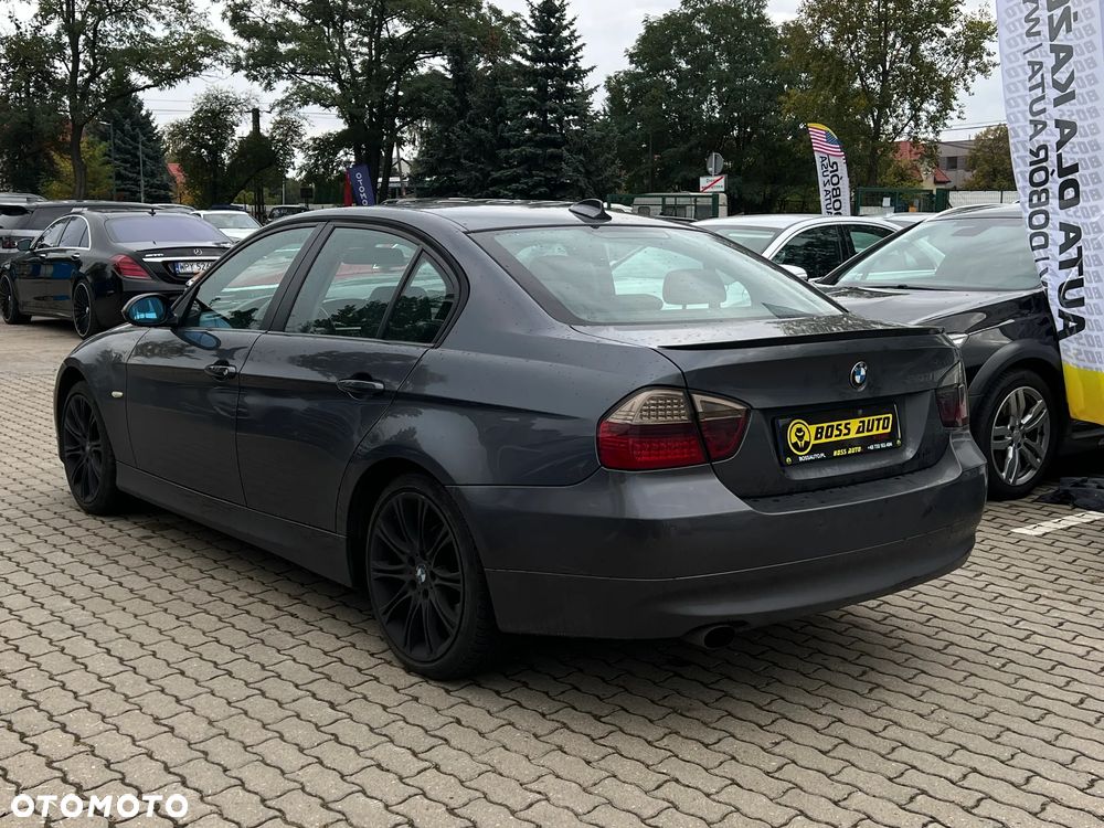BMW Seria 3 320i - 7