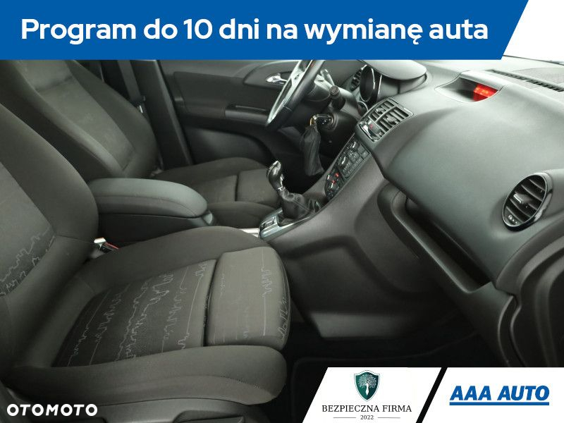 Opel Meriva - 8