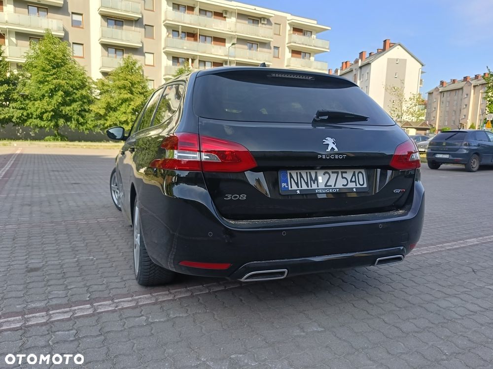 Peugeot 308 - 4