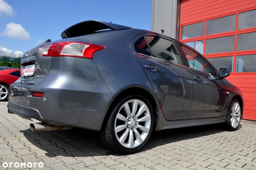 Mitsubishi Lancer 1.8 CVT Intense - 18