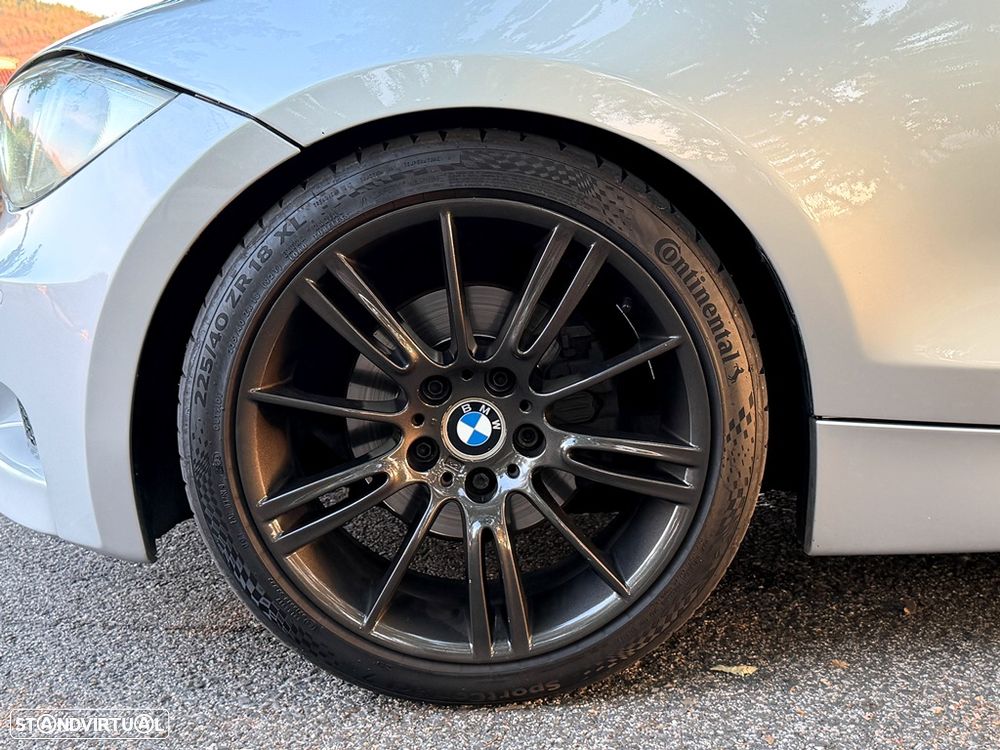BMW 120 d Limited Edition Lifestyle c/ M Sport Pack - 21