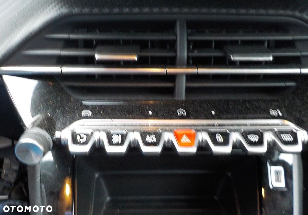 Peugeot 2008 - 34