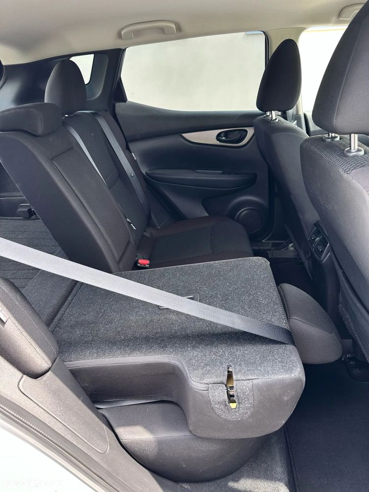 Nissan Rogue - 38