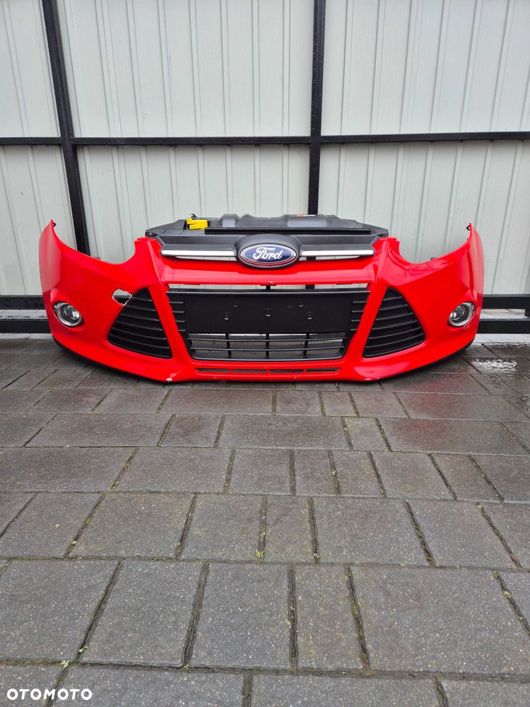 Zderzak przód przedni Ford Focus mk3 rok 14 kod lak ZC - 1