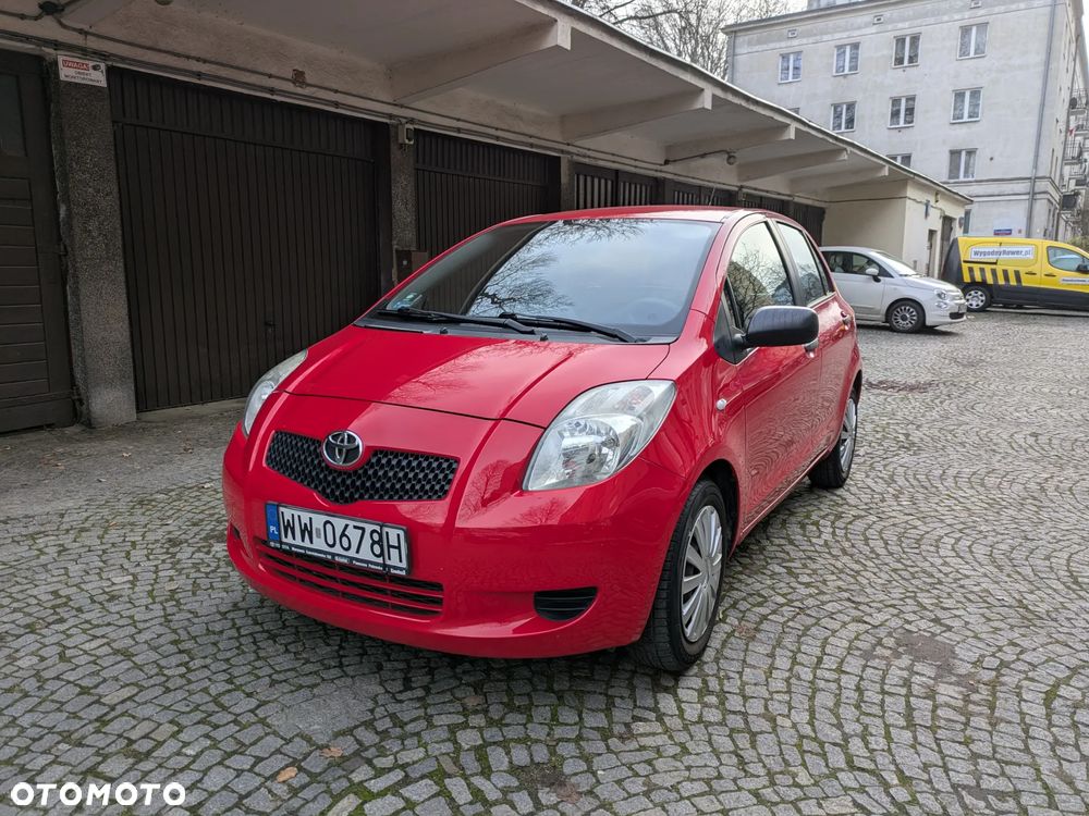 Toyota Yaris 1.3 Terra - 1