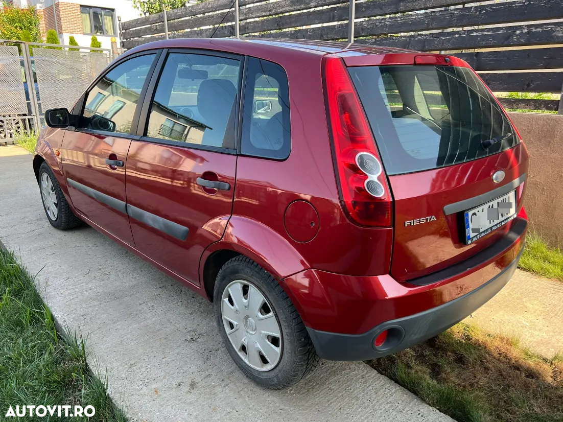 Ford Fiesta 1.3i Comfort - 2