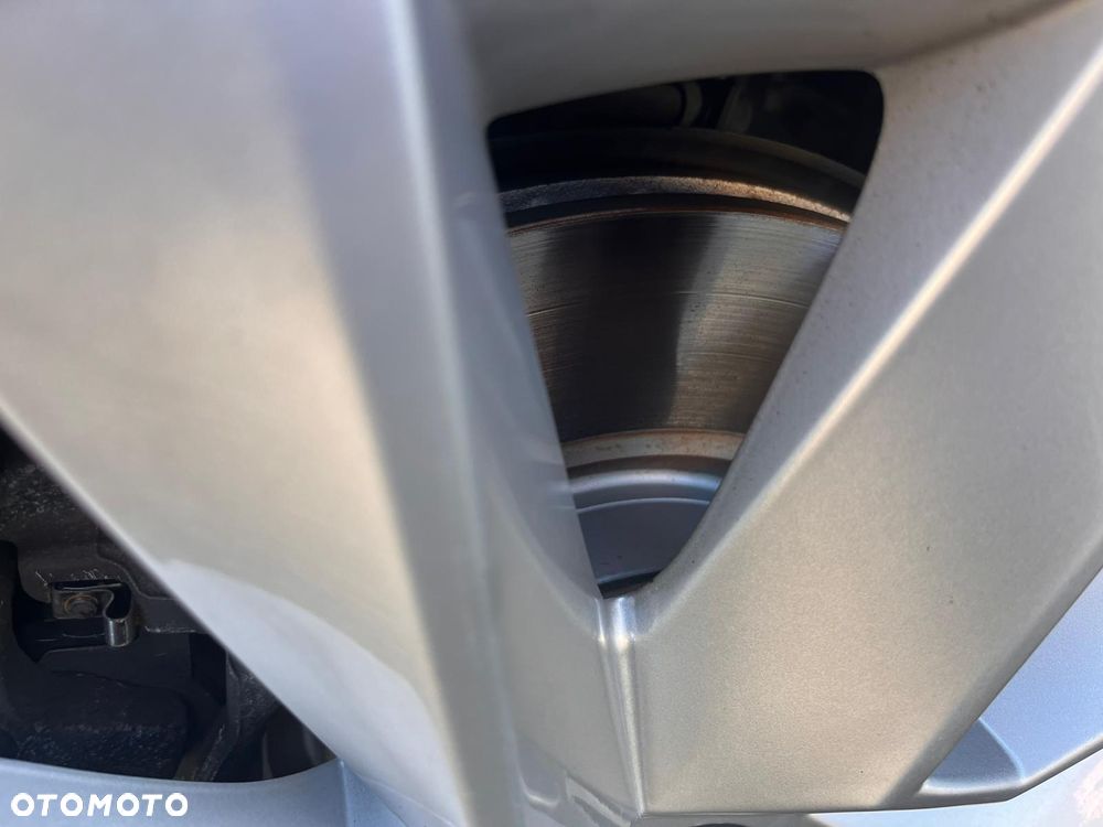 Skoda Superb 2.0 TDI SCR Ambition - 26