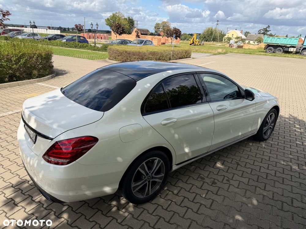 Mercedes-Benz Klasa C 200 7G-TRONIC Exclusive - 14