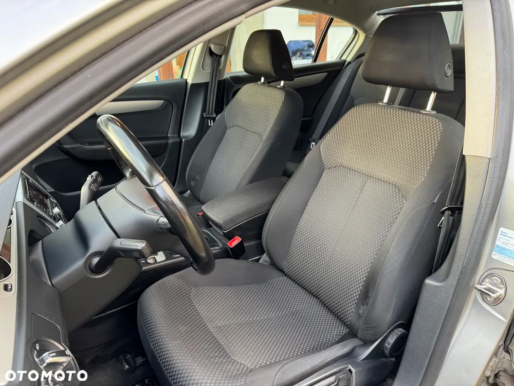 Volkswagen Passat 1.4 TSI Trendline - 27