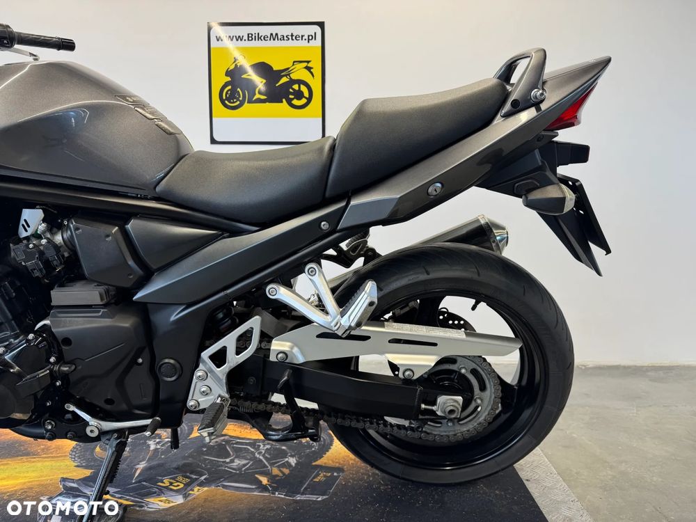 Suzuki Bandit - 26