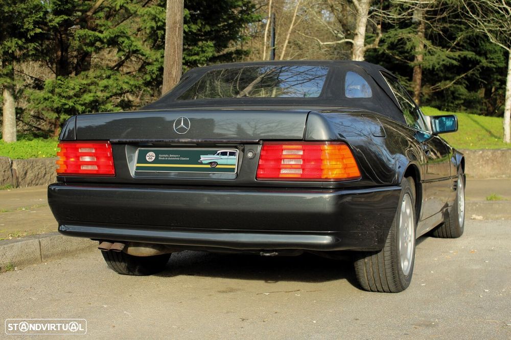 Mercedes-Benz SL 320 Standard - 12