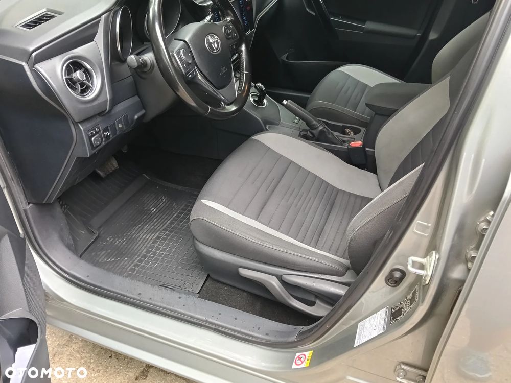 Toyota Auris 1.8 VVT-i Automatik Comfort - 8