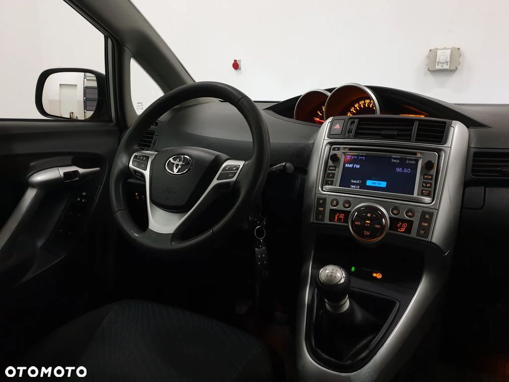 Toyota Verso 2.0 D-4D Premium - 2