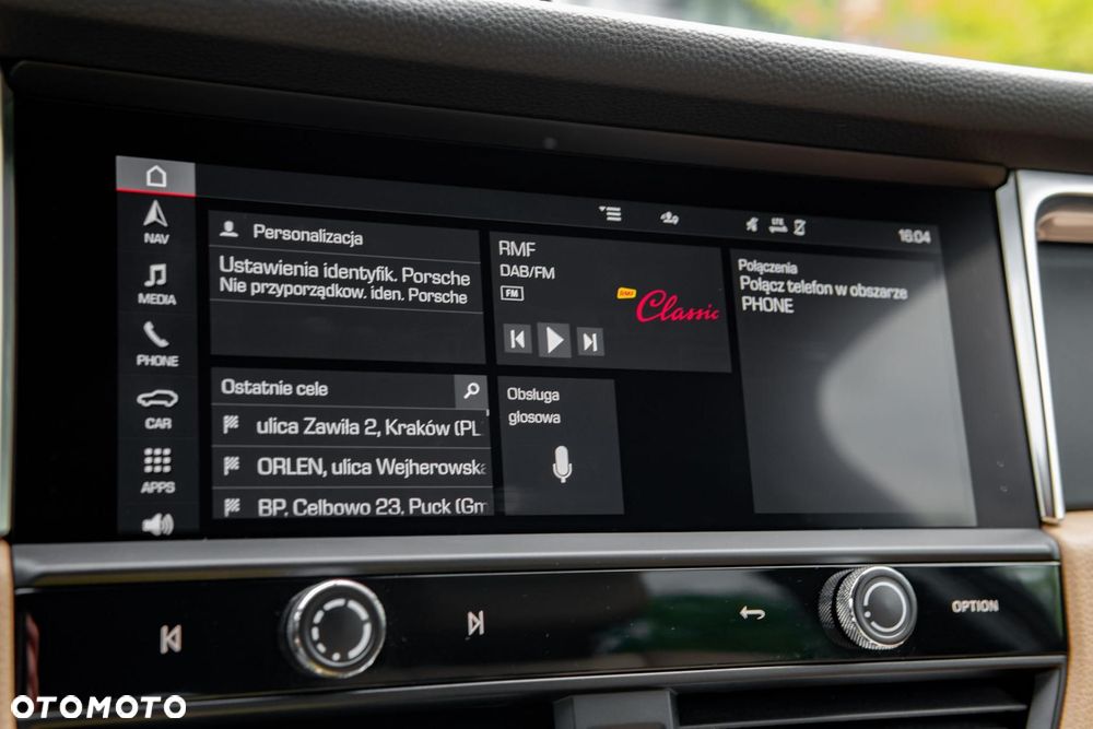Porsche Macan Standard - 25