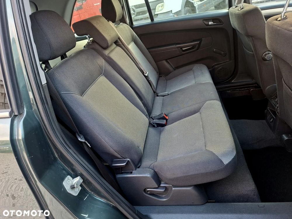 Opel Zafira 1.8 Family Plus - 24