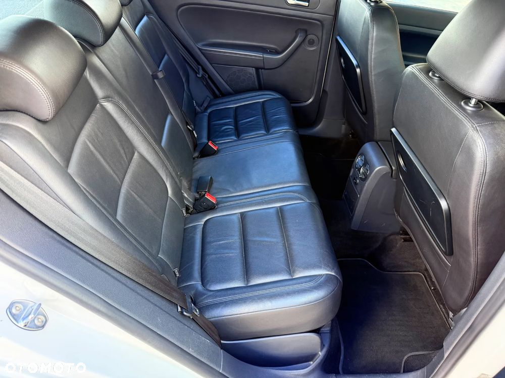 Volkswagen Golf Plus 1.6 TDI Highline - 11