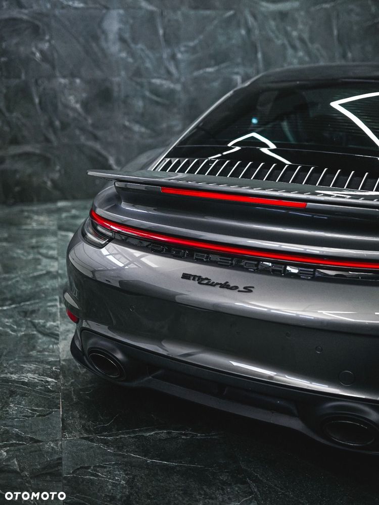 Porsche 911 Turbo S - 9