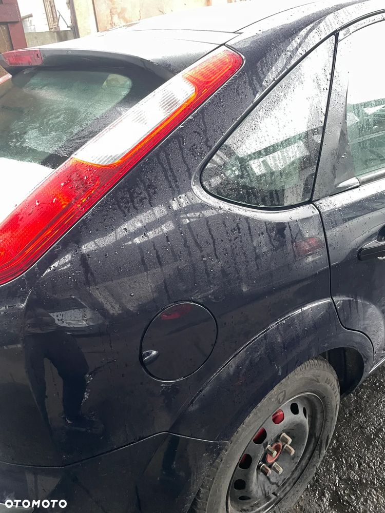 BLOTNIK TYL CWIARTKA V3 FORD FOCUS MK II HB - 2