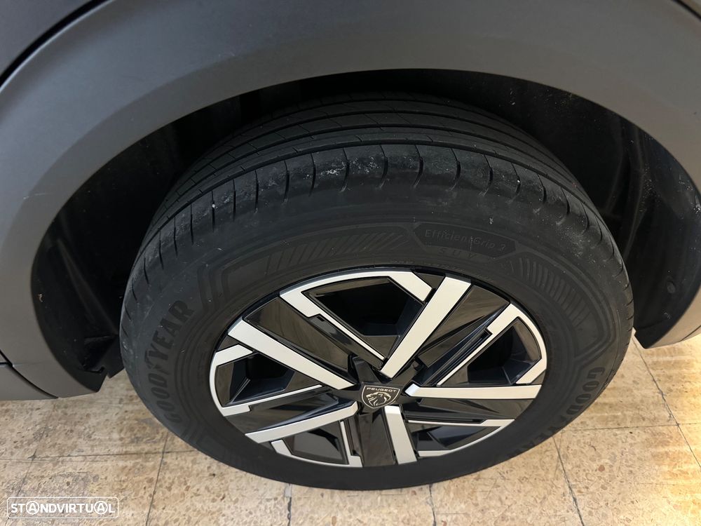 Peugeot 2008 1.2 PureTech Active Pack - 36