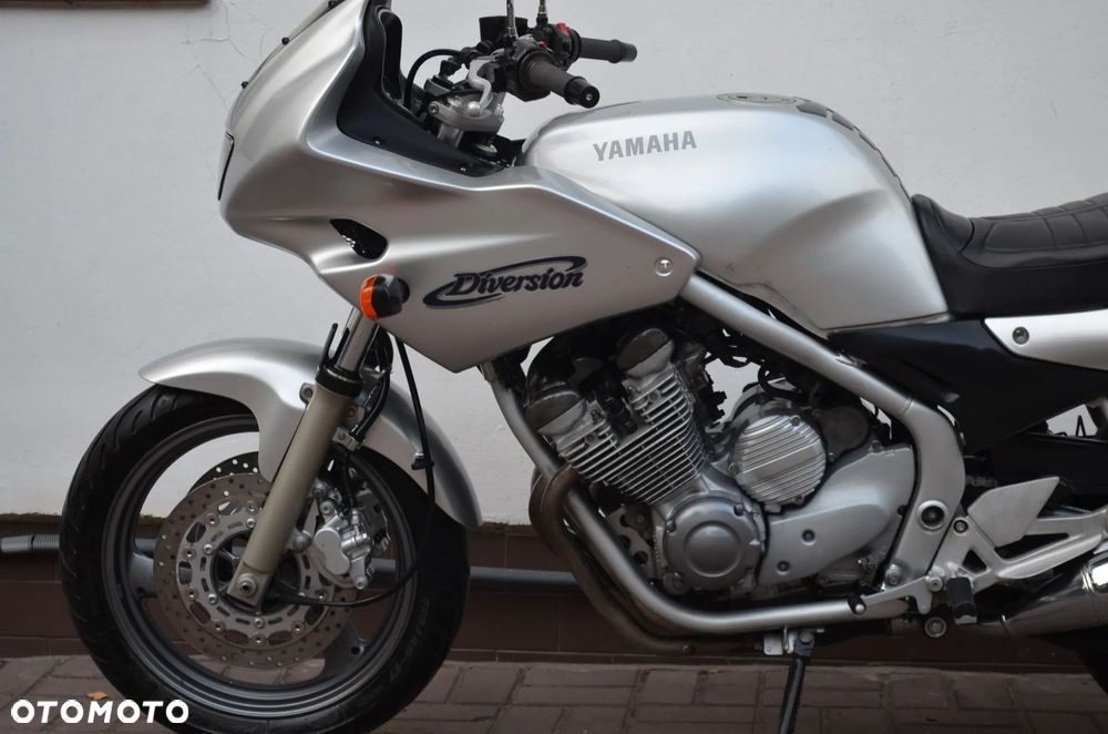 Yamaha XJ - 3