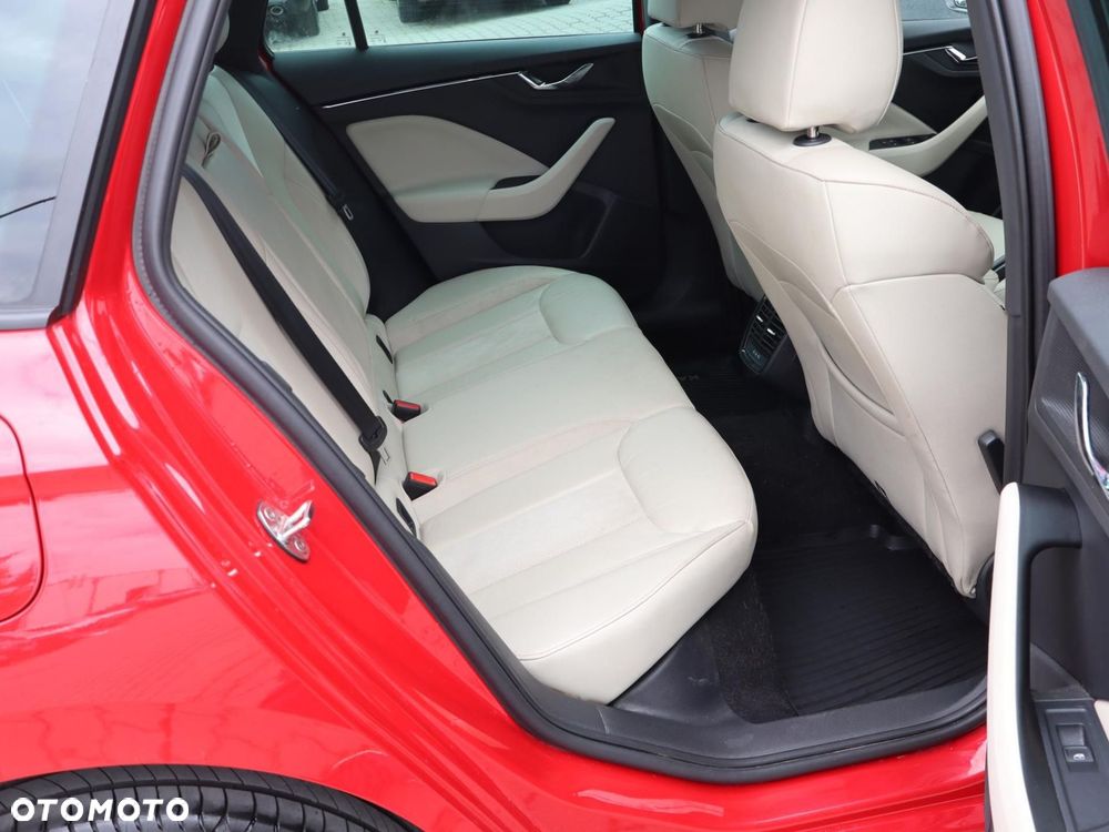 Skoda Kamiq 1.0 TSI Style - 7