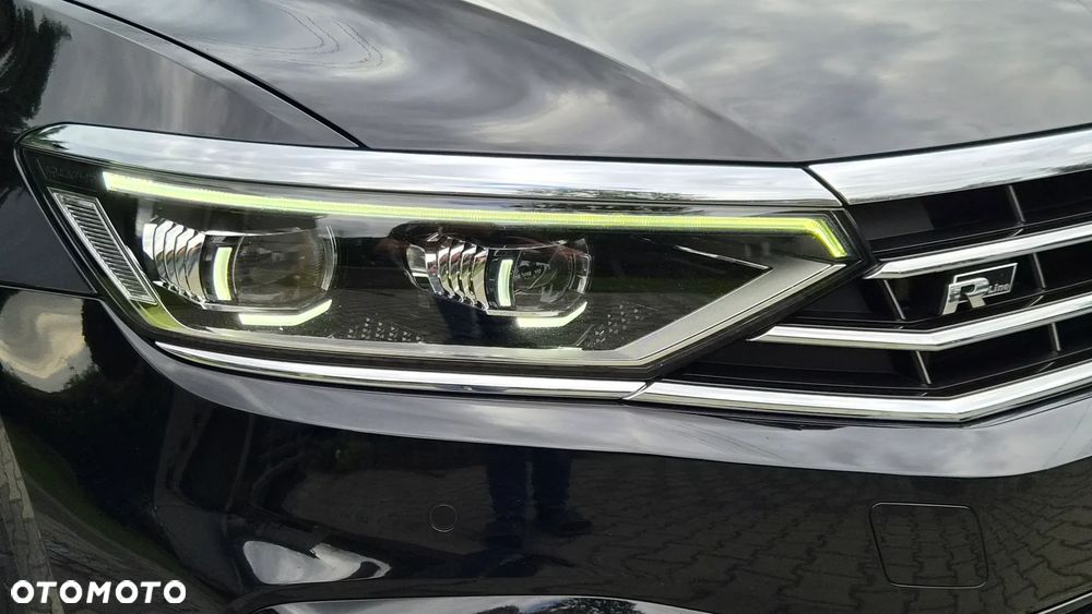 Volkswagen Passat - 14