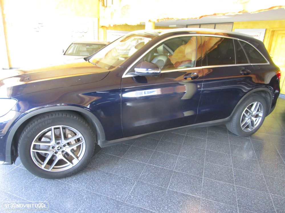 Mercedes-Benz GLC 250 d 4Matic 9G-TRONIC AMG Line - 39