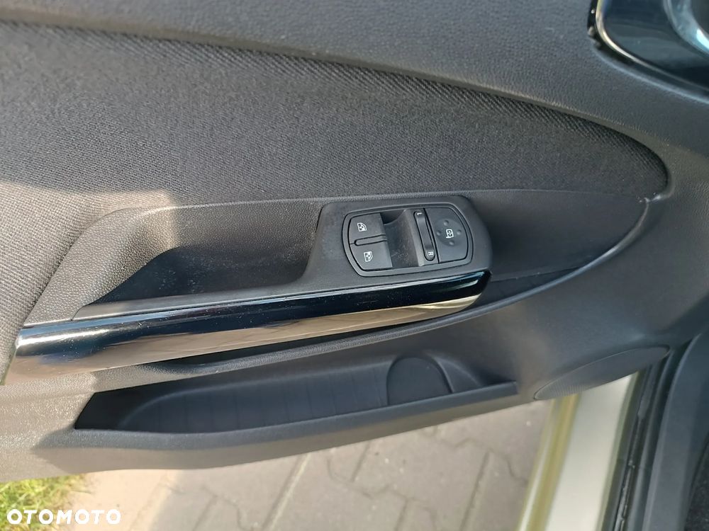 Opel Corsa 1.2 16V Color Edition - 28