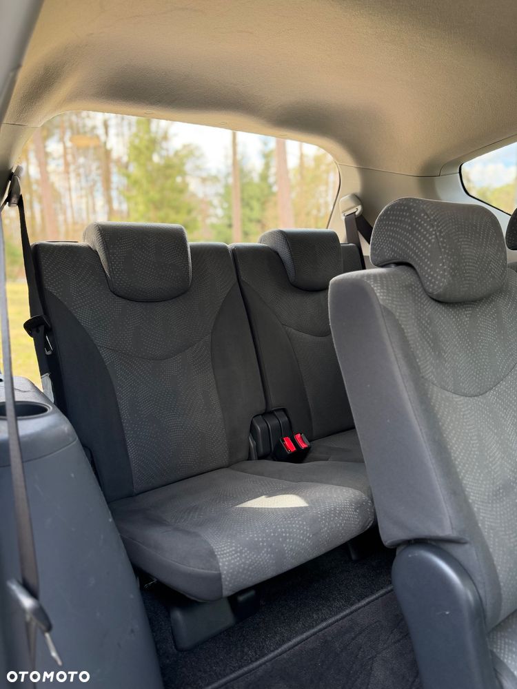 Toyota Prius+ (Hybrid) Executive - 12