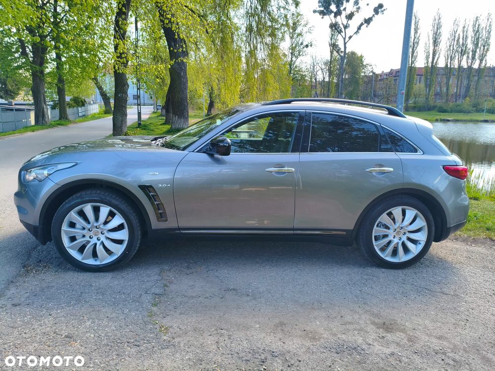 Infiniti QX70 3.0d S Design - 10