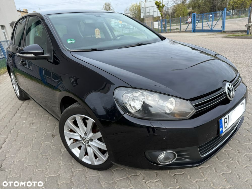 Volkswagen Golf - 1