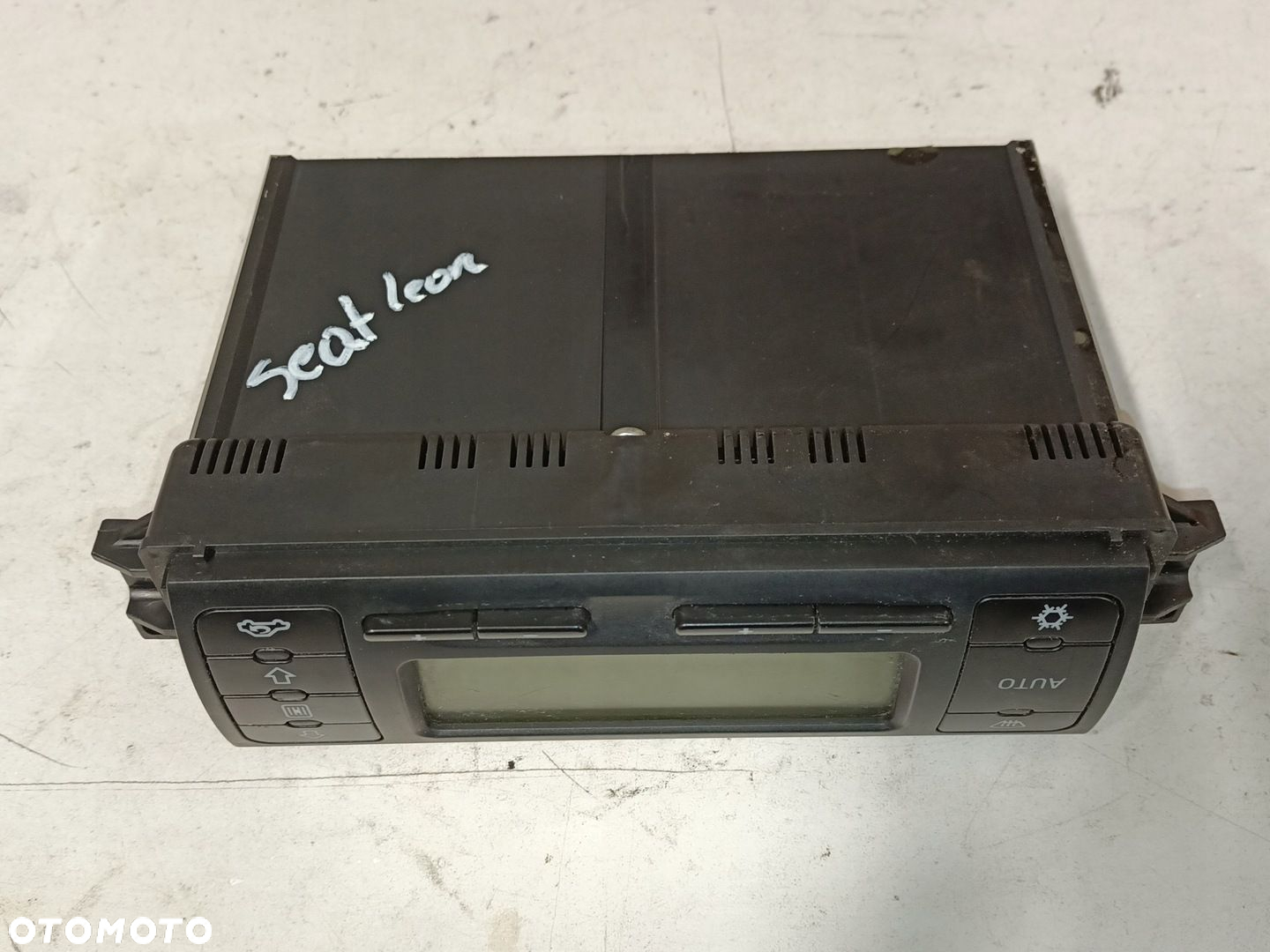 PANEL NAWIEWU KLIMATYZACJI SEAT LEON 1 1M0820043E - 2