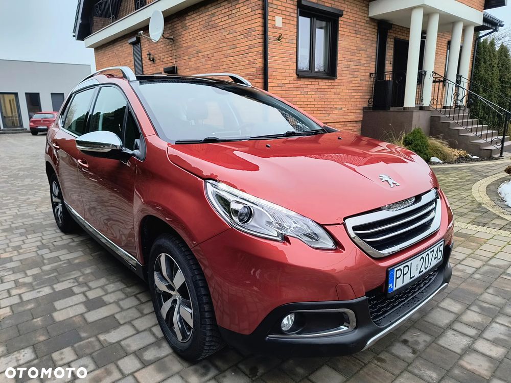 Peugeot 2008 1.2 Pure Tech GPF Allure S&S EAT6 - 5