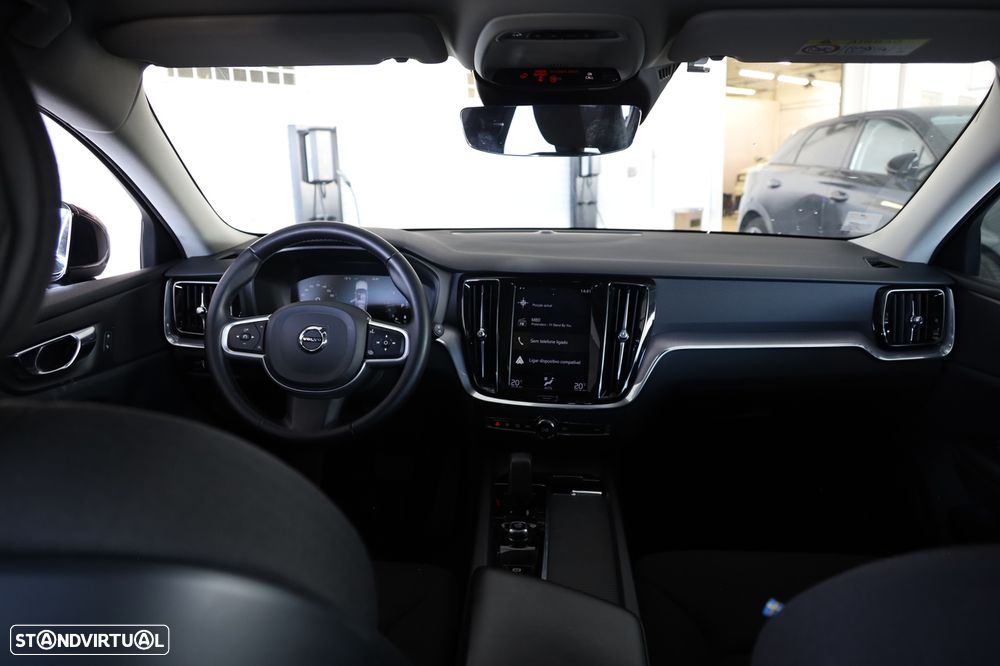 Volvo V60 2.0 B4 Momentum Plus Geartronic - 18