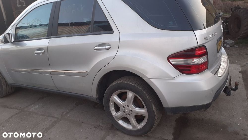 Drzwi Mercedes ML W164 - 4