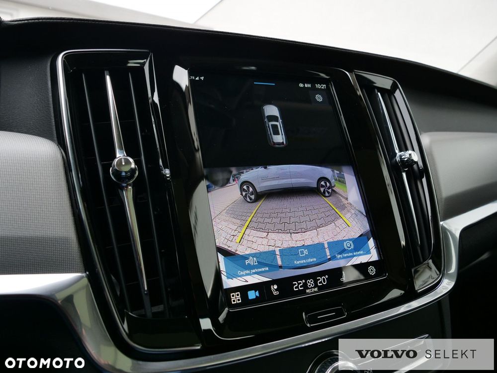 Volvo V90 Cross Country - 25