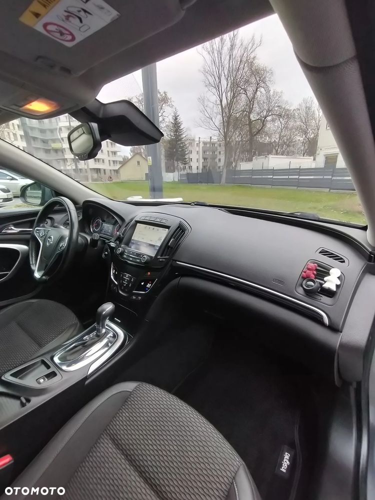 Opel Insignia - 15