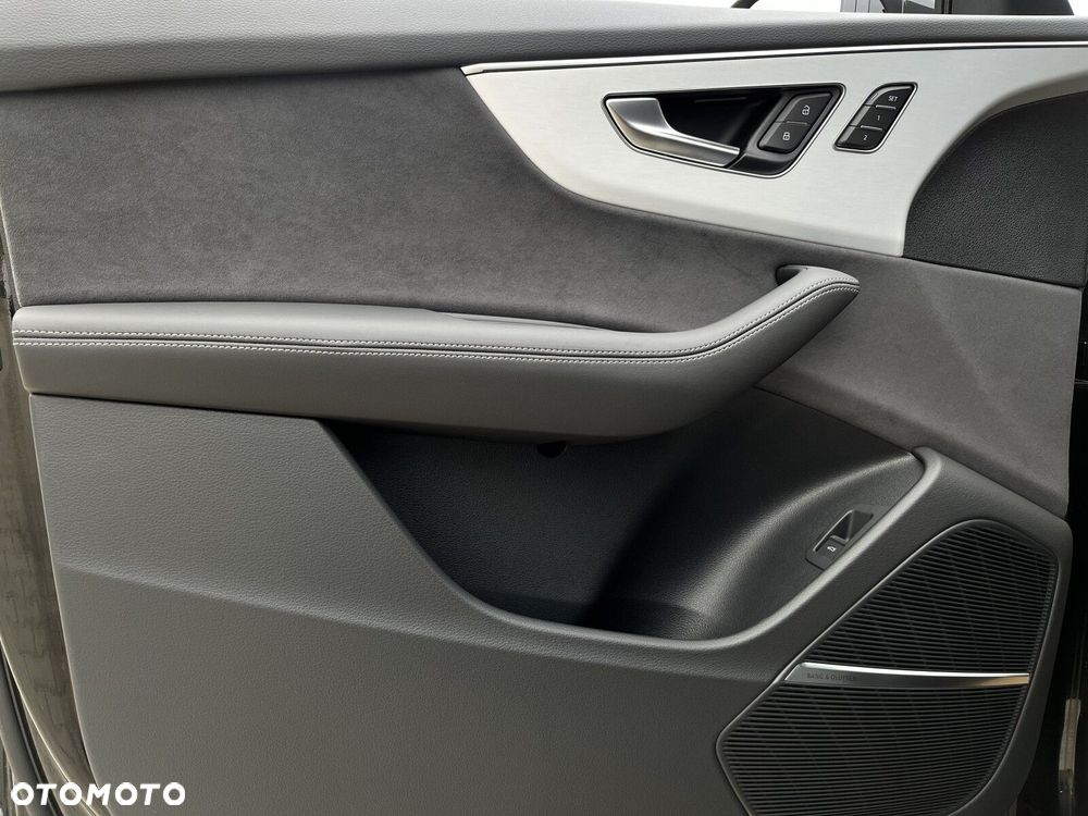 Audi Q8 50 TDI mHEV Quattro Tiptronic - 25