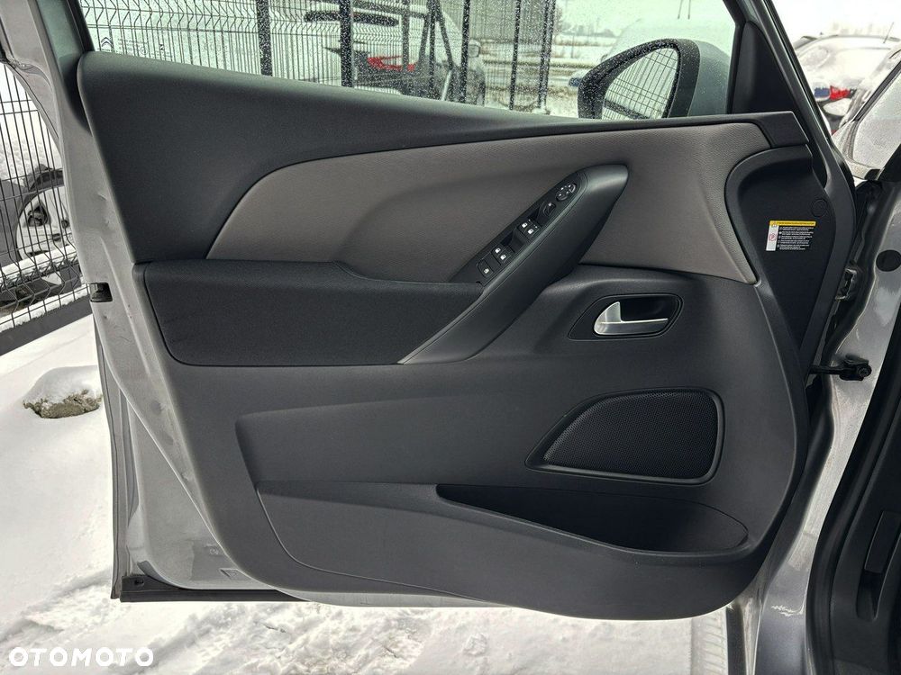 Citroën C4 Grand Picasso - 11