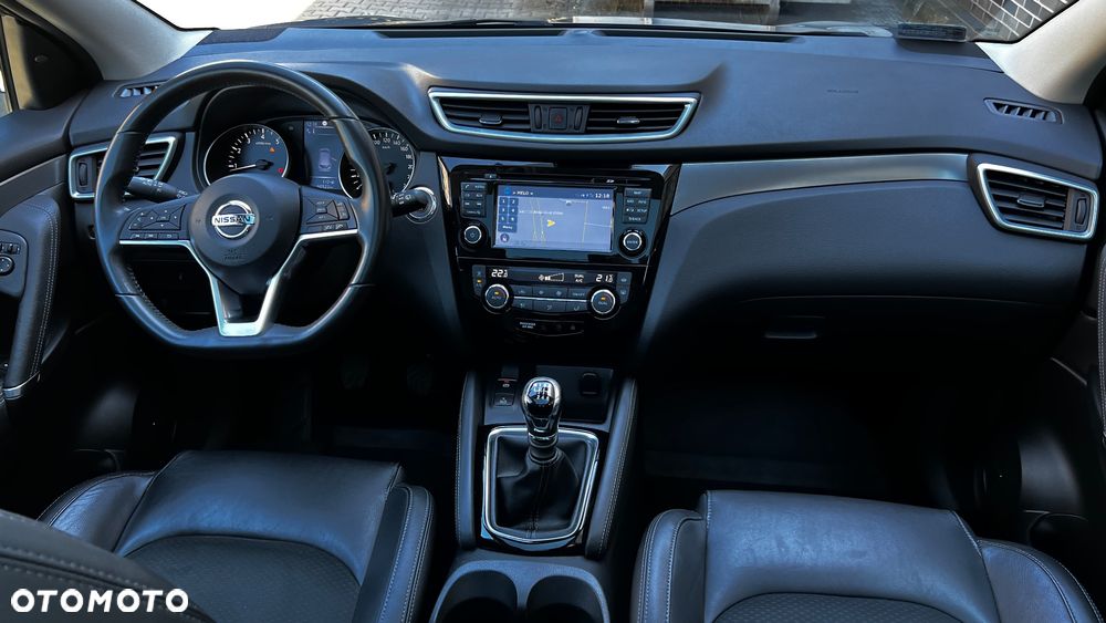 Nissan Qashqai 1.6 DIG-T Tekna+ - 33