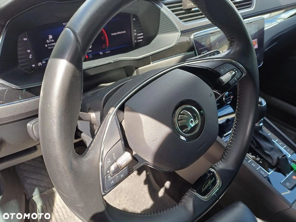 Skoda Superb 2.0 TDI SCR 4x4 L&K DSG - 34