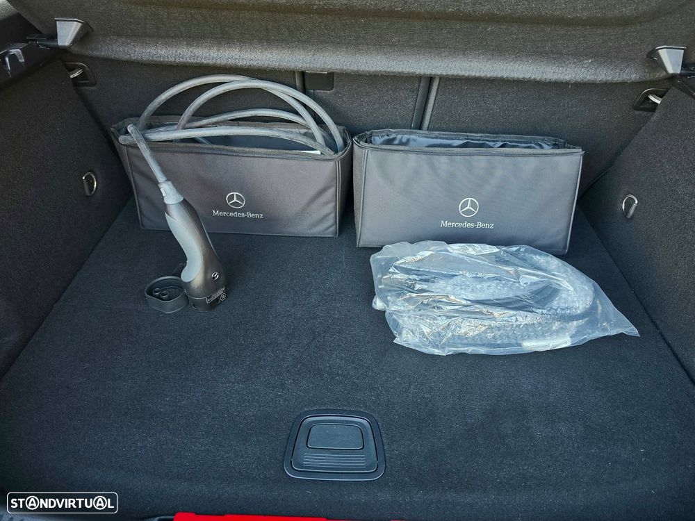 Mercedes-Benz A 250 - 25