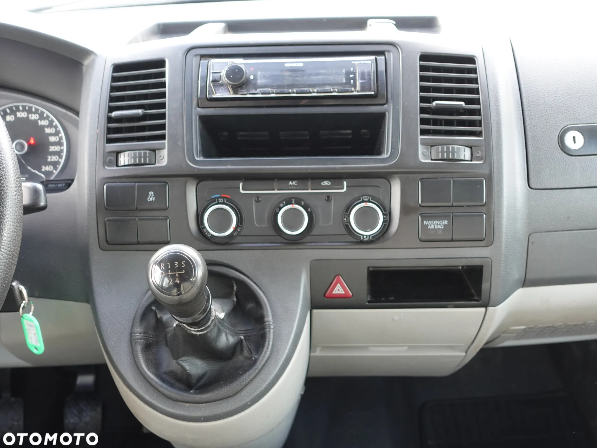 Volkswagen TRANSPORTER LONG - PRYCZA 6OSÓB - 39