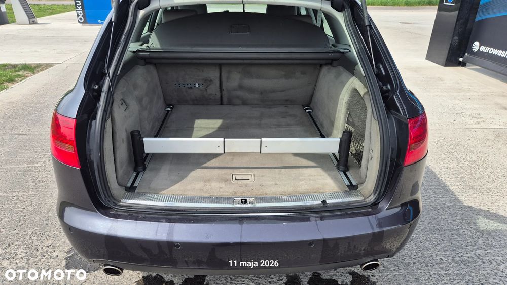 Audi A6 Avant 2.4 - 11
