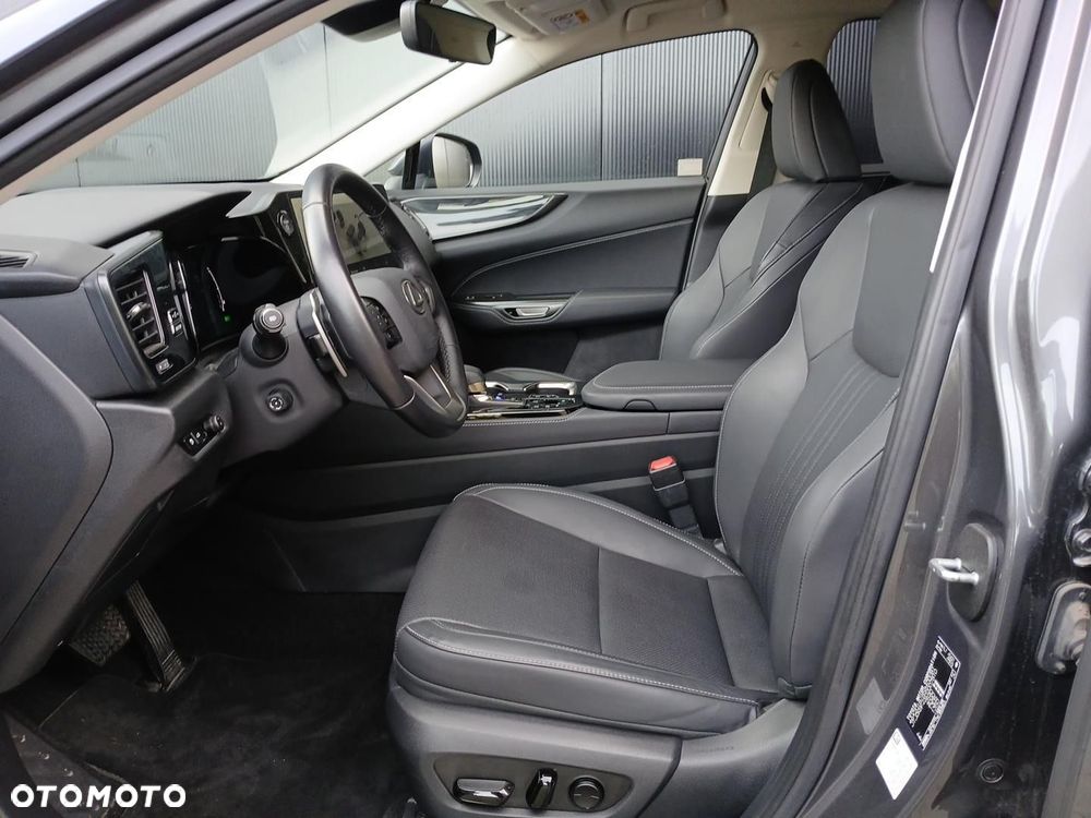 Lexus NX - 9