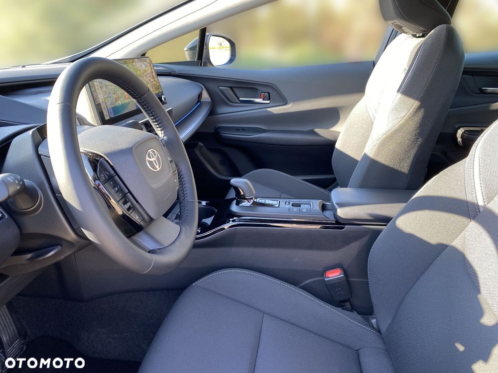 Toyota Prius - 12