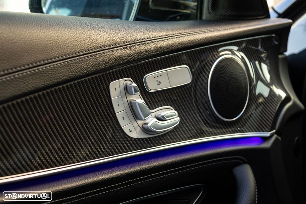 Mercedes-Benz E 300 - 23