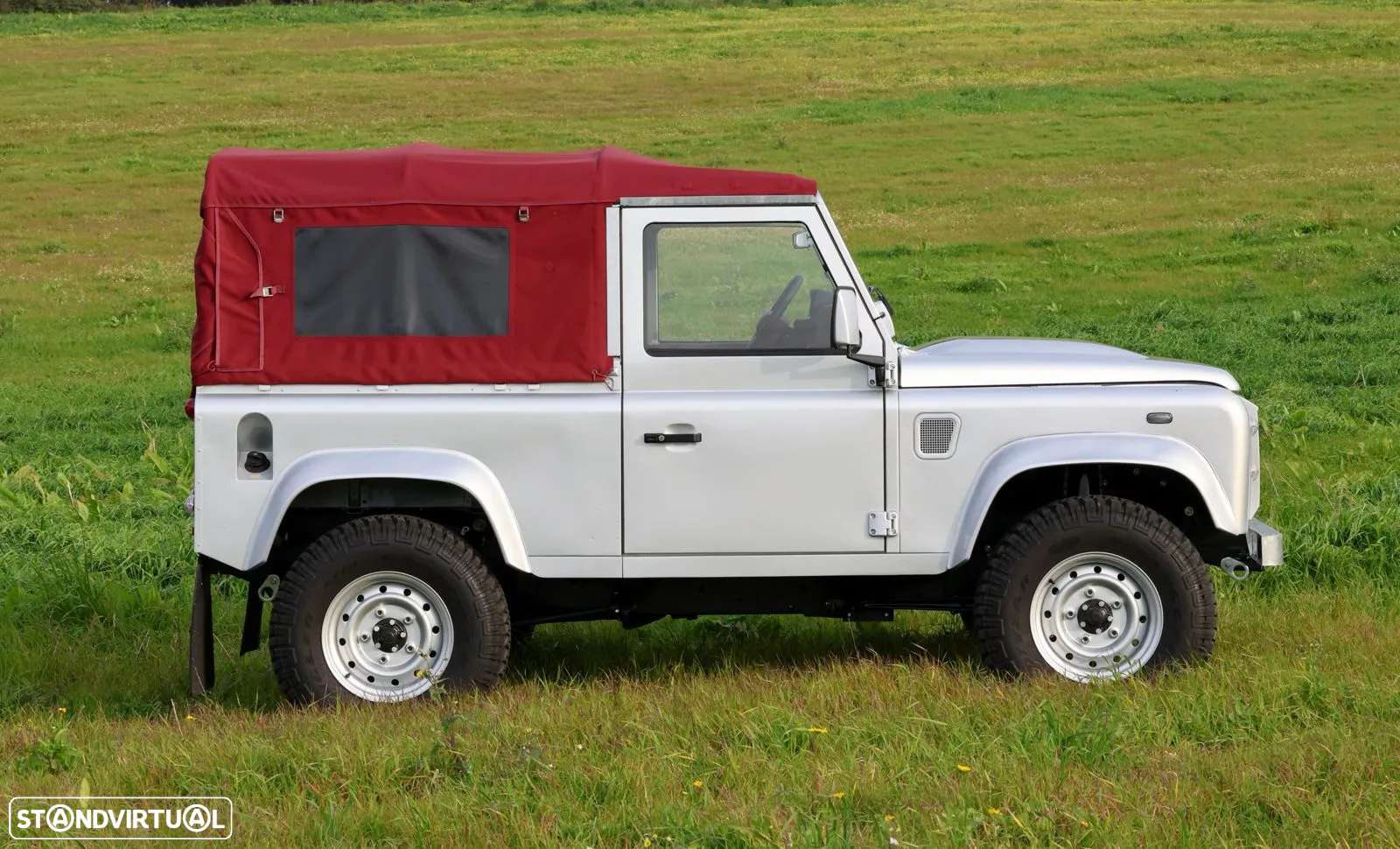 Land Rover Defender - 3