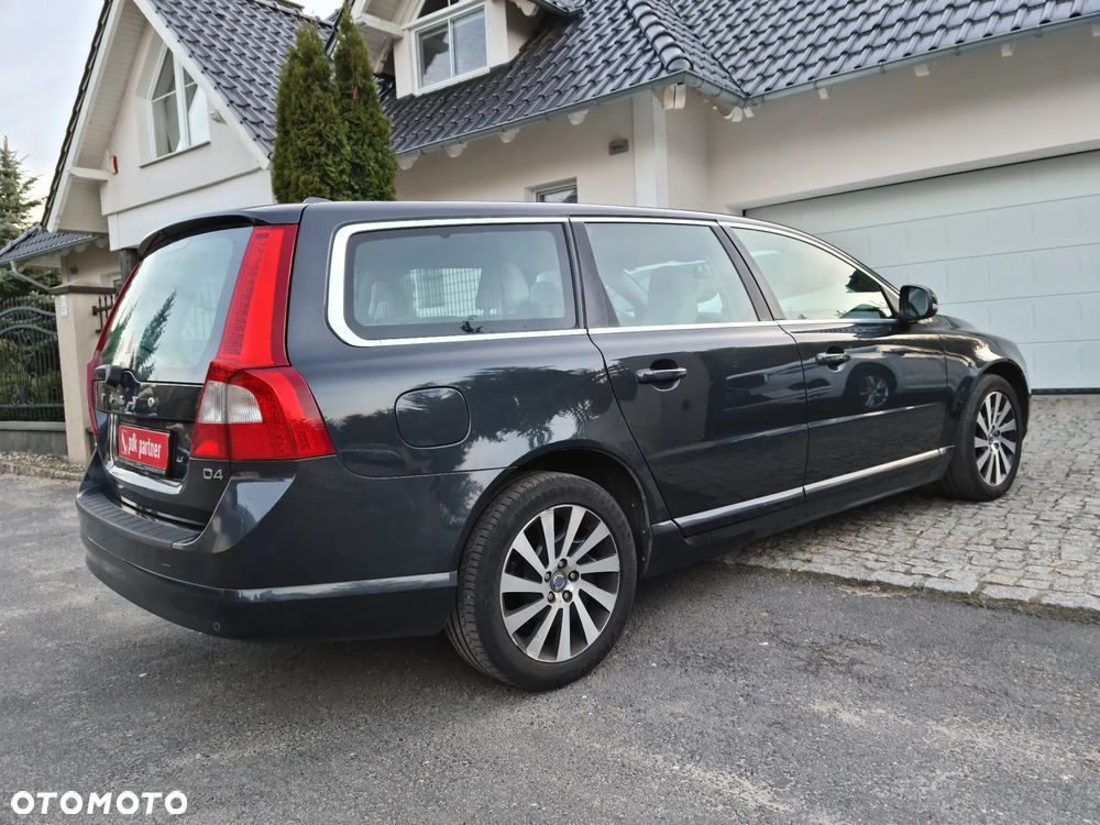 Volvo V70 D3 Summum - 19